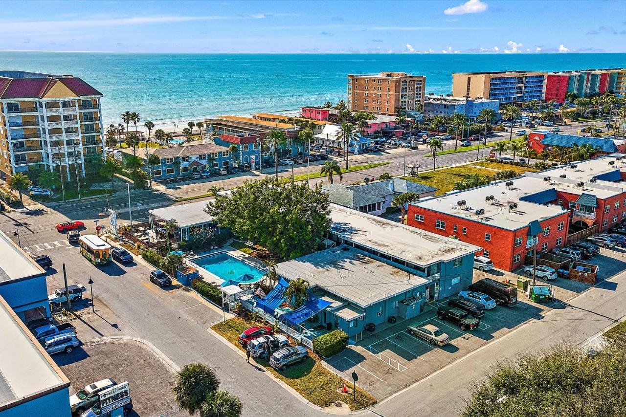 Malibu Resort Motel Сант Пит Бич Экстерьер фото