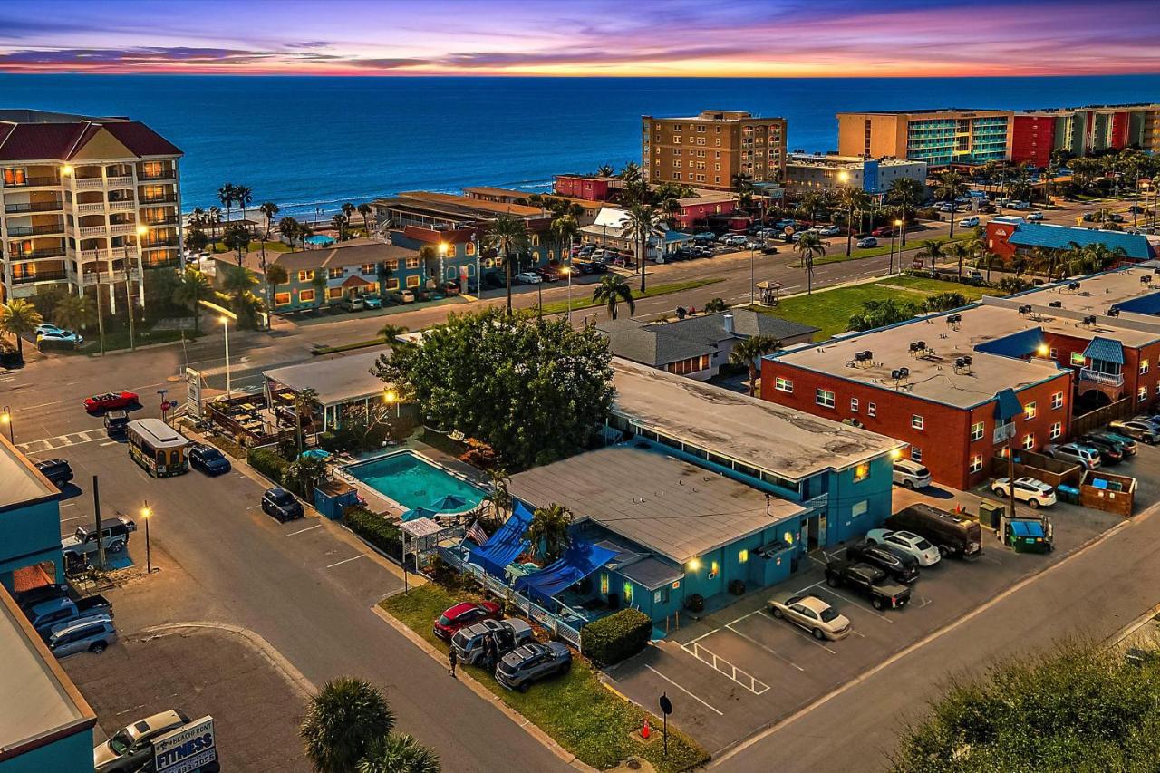 Malibu Resort Motel Сант Пит Бич Экстерьер фото